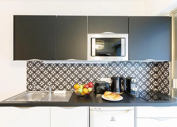 Le Minerve Yourhosthelper * Cannes